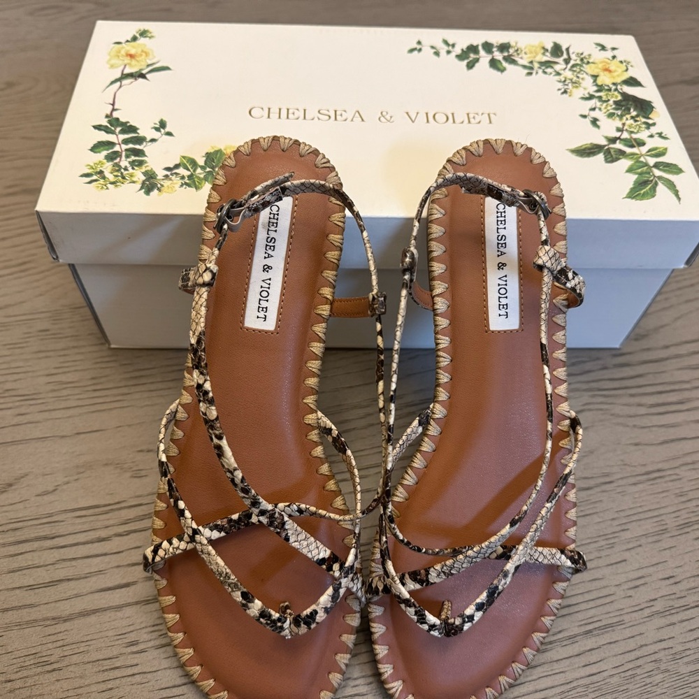 Chelsea and Violet sandals NIB - Picture 3 of 3